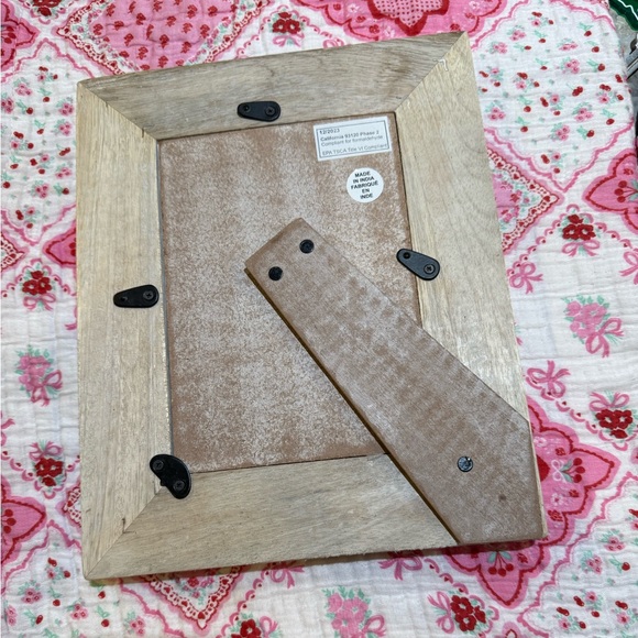 Rustic Wooden Photo Frame - Picture 5 of 5